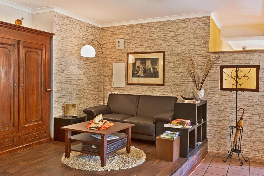 Hotel Garni Zum Rebstock Naumburg  Bilik gambar