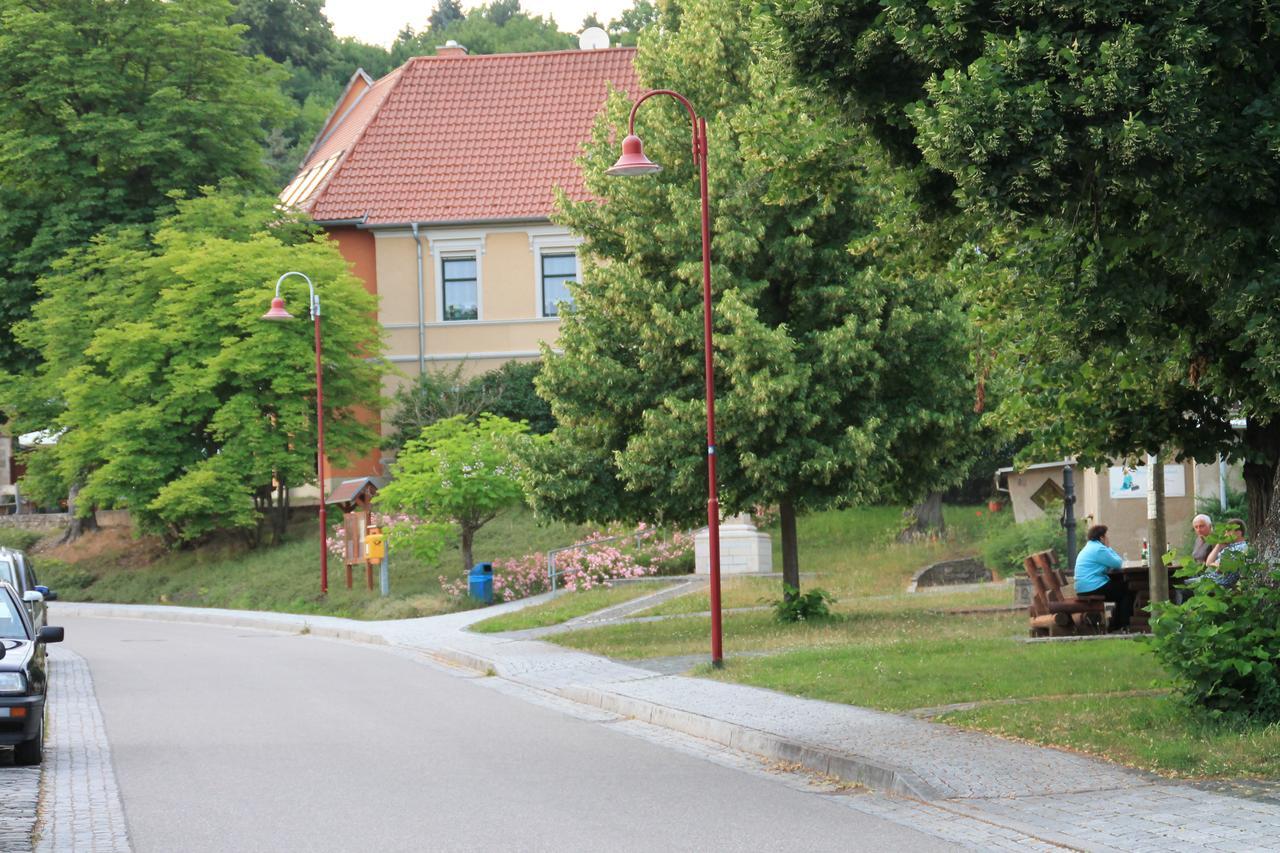 Hotel Garni Zum Rebstock Naumburg  Luaran gambar