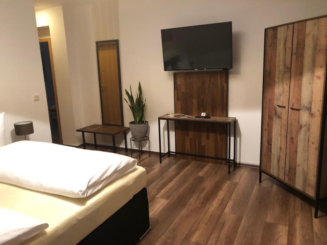 Hotel Garni Zum Rebstock Naumburg  Luaran gambar